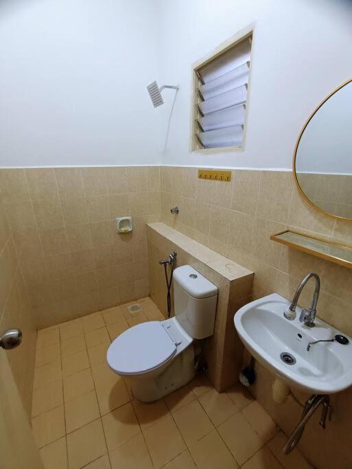 קאג'אנג Tenang Retreat Holiday Home 3Bedroom 3Bath 2Parking מראה חיצוני תמונה