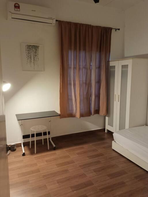 קאג'אנג Tenang Retreat Holiday Home 3Bedroom 3Bath 2Parking מראה חיצוני תמונה